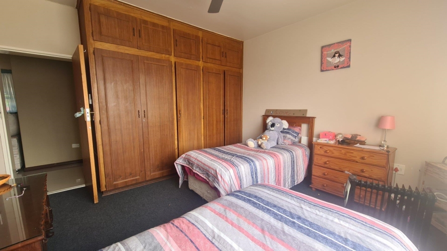 5 Bedroom Property for Sale in Wilgeboom A H North West
